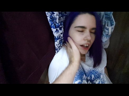 ❤️ Achọtara nwanne m nwanyị na kọbọd ma nyere ya aka Anal porn ❌❤